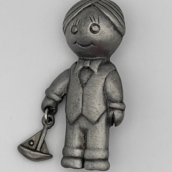 Vintage L. Razza Silver-tone Pewter Small Boy With Toy Boat Charm Pin Brooch - Picture 1 of 8